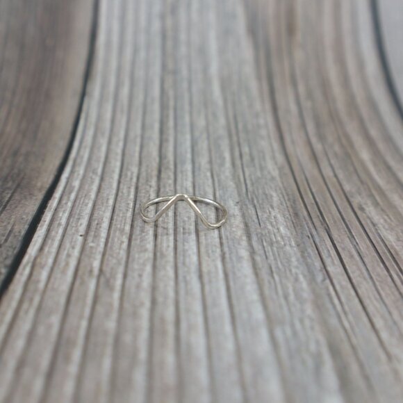 Chevron Stacking Ring Silver Gypsy Party Minimalist Bohemian Dainty Casual NWOT - Picture 5 of 12